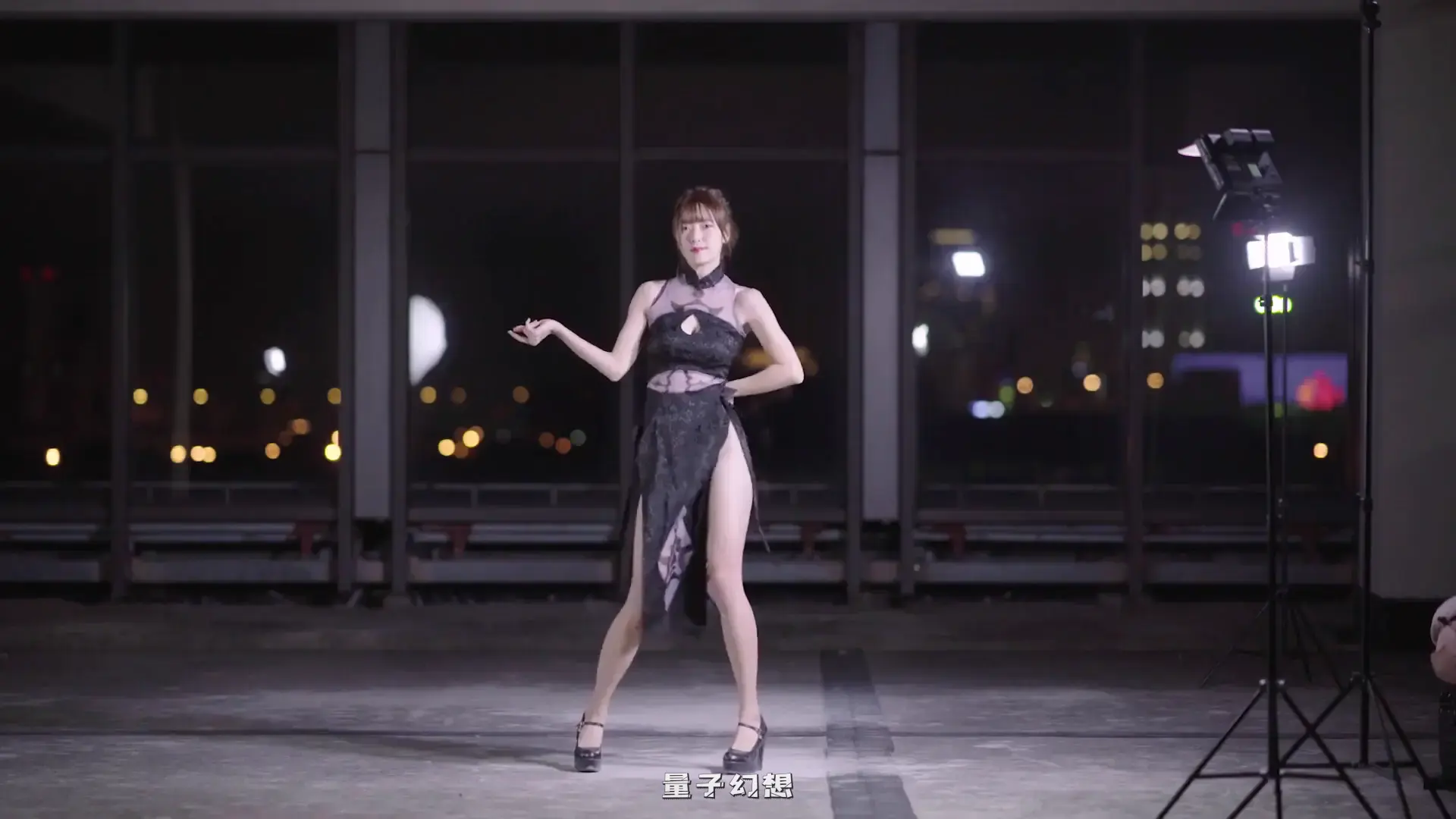 B站UP主Kyokyo沉迷汉堡王写真套图+舞蹈桃花旗袍[1V/167P/1.21G] 其他主播 第2张